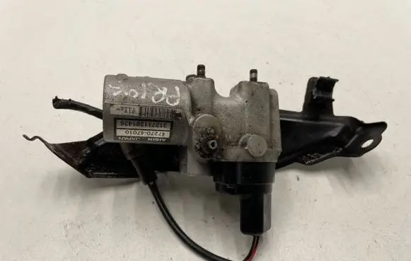 Toyota Prius (XW20) Master brake cylinder 4727047010 312711281426