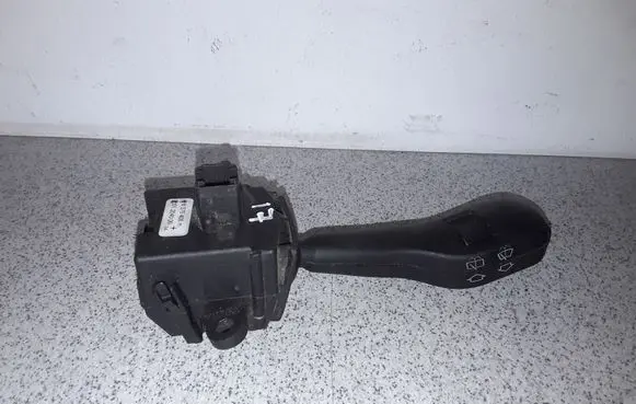 BMW 5 E39 Wiper control stalk 8375408