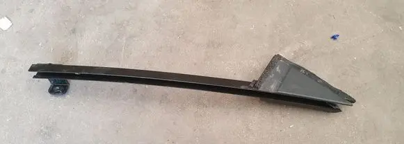 Nissan Qashqai Rear door glass trim molding 82234EA0A