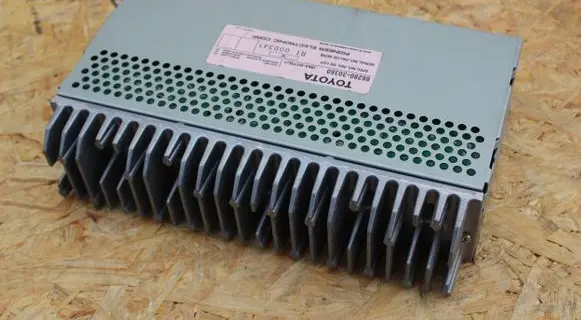 Lexus GS 300 400 430 Sound amplifier 8628030362