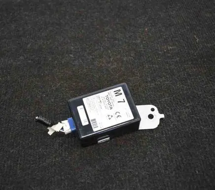 Toyota RAV 4 (XA40) Other devices