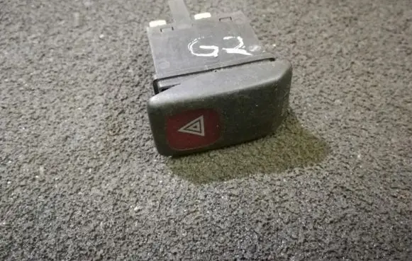 Volkswagen Golf II Hazard light switch 191953235