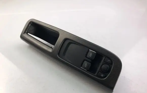 Volvo C30 Electric window control switch 31334361
