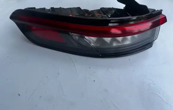 Jeep Grand Cherokee WL Rear/tail lights