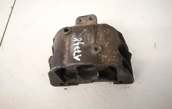 Volkswagen Golf IV Engine mount bracket 1j0199262
