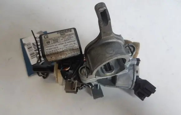 Mitsubishi Pajero Ignition lock 337860