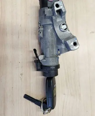 Audi A4 S4 B6 8E 8H Ignition lock 4B0905851