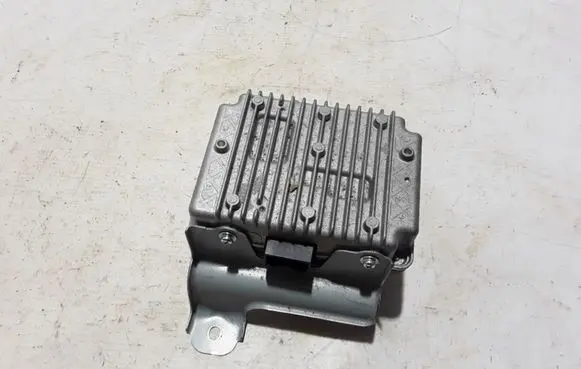 Voltage converter inverter