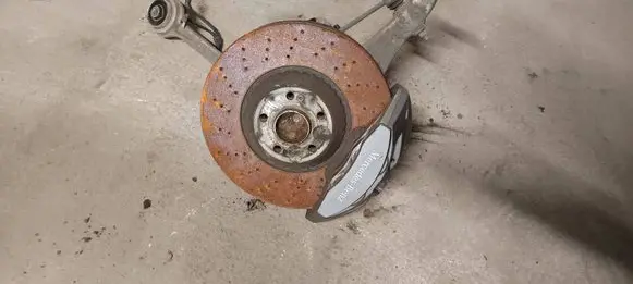 Mercedes-Benz S W222 Front wheel hub spindle knuckle A2221901