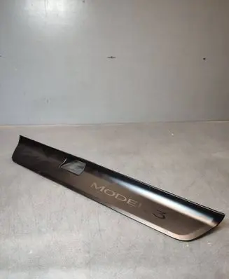 Tesla Model 3 Highland Front sill trim cover 176367000