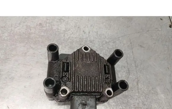 Seat Toledo II (1M) High voltage ignition coil 032905106B