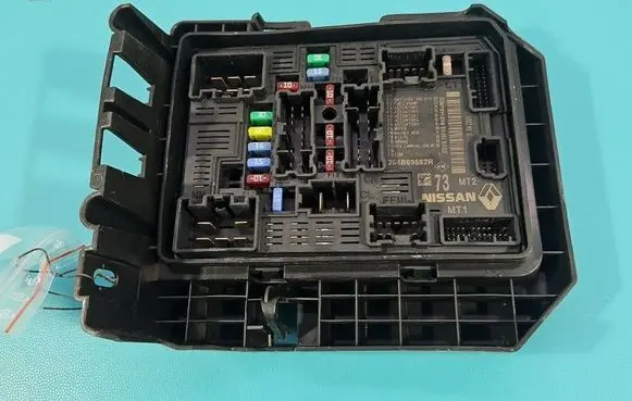Renault Clio V Central body control module 284B69582R IMPRK1570729