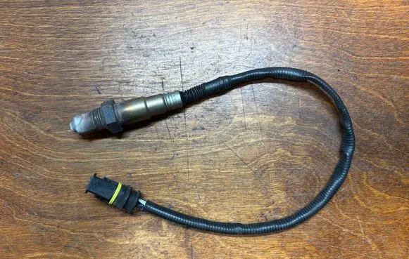 Mercedes-Benz S W220 Lambda probe sensor 0015405117 2006271275 000504T162