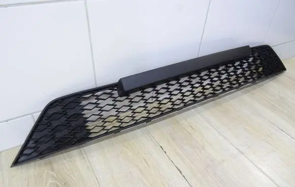 Skoda Octavia Mk4 Front bumper lower grill 5E3853677B