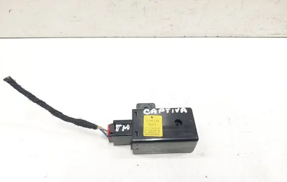 Chevrolet Captiva Alarm control unit/module 96628221