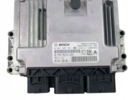 Citroen C4 II Engine control unit/module 9804723880