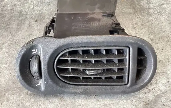 Renault Modus Dashboard side air vent grill/cover trim 8936