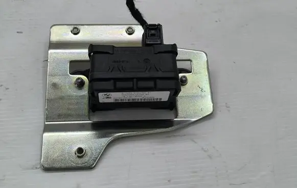 BMW 1 E81 E87 ESP acceleration yaw rate sensor 6762769