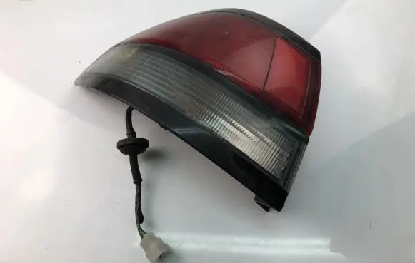Mazda 626 Tailgate rear/tail lights 22061825
