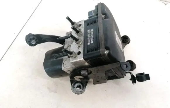 BMW 5 E60 E61 ABS Pump 3451677467901 34516774679-01