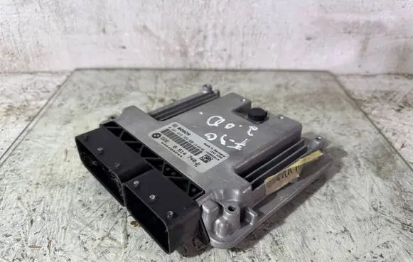 BMW 5 F10 F11 Engine control unit/module 0281018364 030460244 8514740