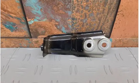 BMW X7 G07 Fender mounting bracket 7418217