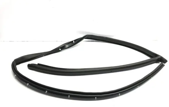 Volvo XC60 Side skirt front trim 32285795