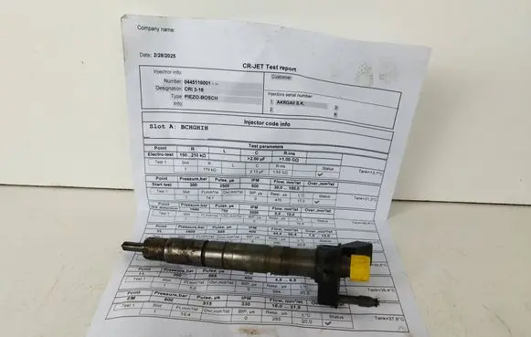 BMW 1 E81 E87 Fuel injector 7797877