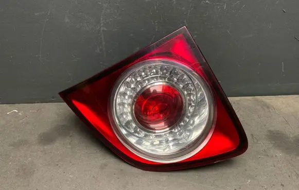 Volkswagen Golf Plus Tailgate rear/tail lights 5M0945094N