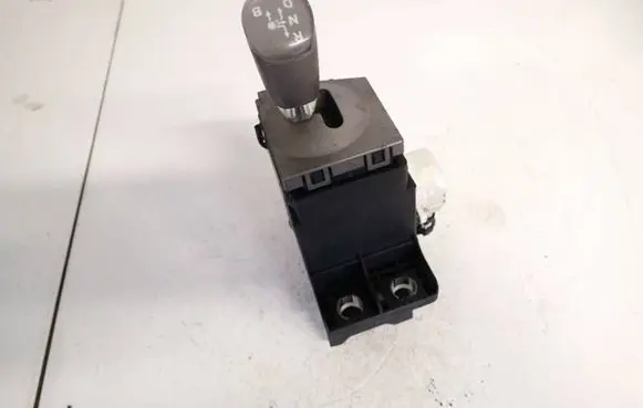 Toyota Prius (XW20) Gear shifter/selector 8945147030 89451-47030