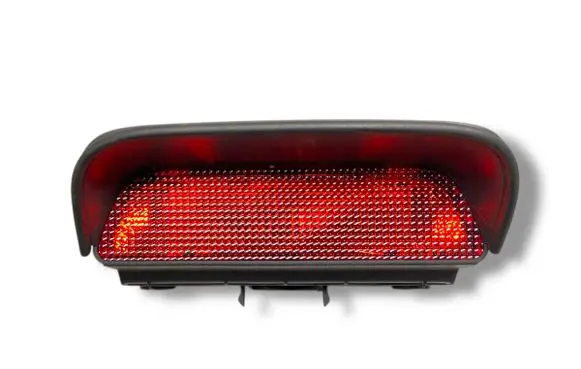 Honda CR-V Third/center stoplight P6939