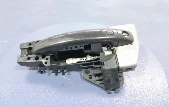 Audi A5 8T 8F Front door exterior handle 8T0837885A