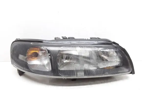 Volvo XC70 Headlight/headlamp 8693548