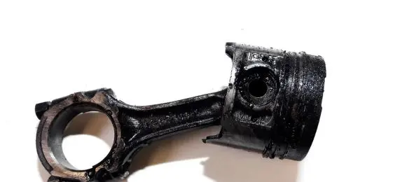 Piston with connecting rod