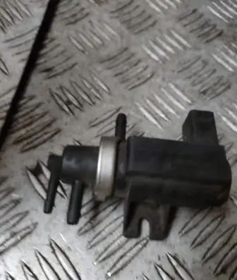 Volkswagen Golf IV Turbo solenoid valve 1j0906627