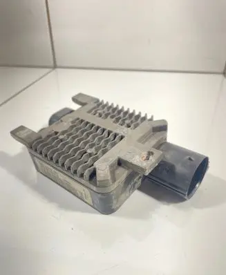 Volvo V70 Coolant fan relay 940009300 565000094708
