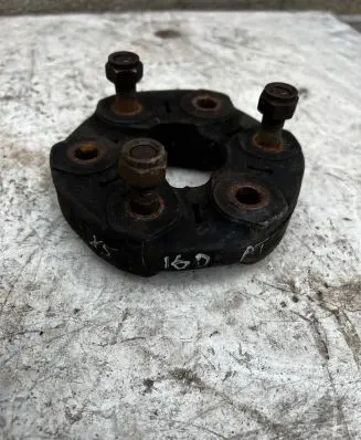 BMW X5 E53 Rear prop shaft donut coupling/joint 1229360