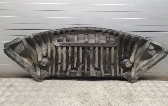 Mercedes-Benz E C207 W207 Front bumper skid plate/under tray A2075200623