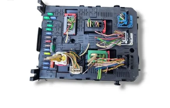 Peugeot Partner Comfort/convenience module 28119759-5