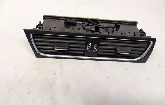 Audi A4 S4 B8 8K Dash center air vent grill 8T1820951E