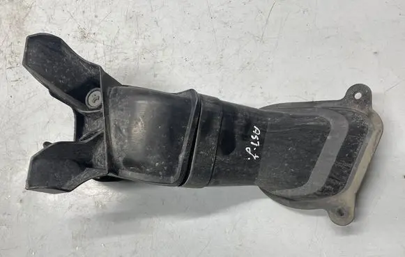 Opel Astra J Air intake duct part 13306961 13284048