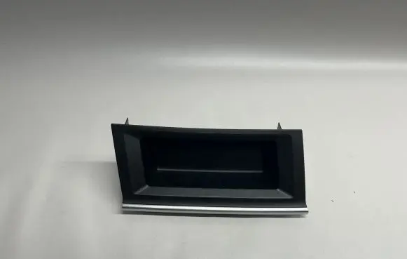 BMW 2 F46 Glove box 9263402 926340207