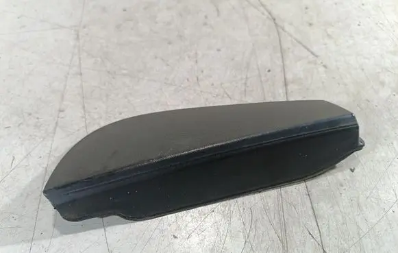 Renault Megane III Fender end trim 833310006R
