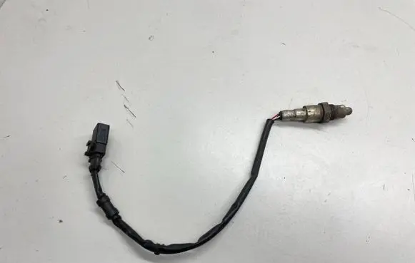 Volkswagen Jetta VI Lambda probe sensor 04E906262J