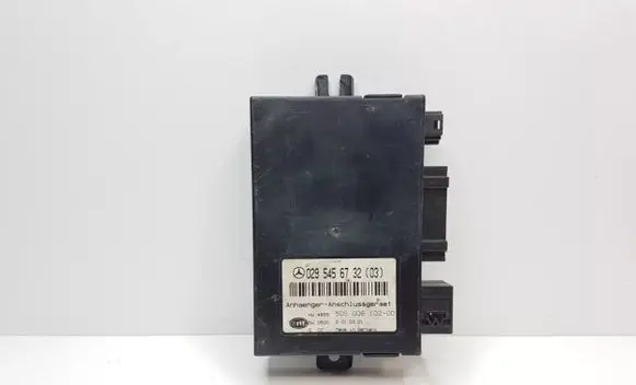 Mercedes-Benz C W203 Tow bar trailer control unit/module 0295456732