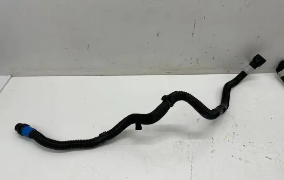 Tesla Model 3 Electric car engine cooling hoses/pipes 150472100B