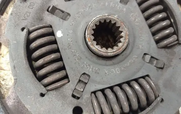 Ford Focus C-MAX Clutch pressure plate 322041410 LUK