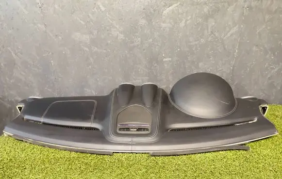 Mercedes-Benz GL X164 Dashboard A1648313746 A1648600805