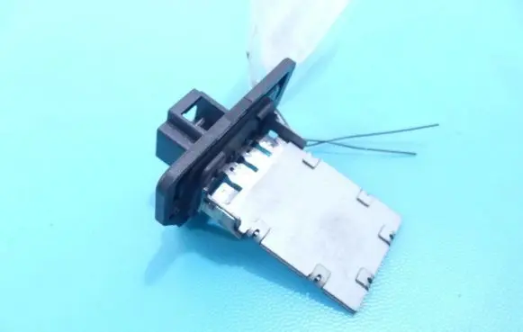 Heater blower motor/fan resistor