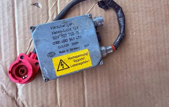 Volkswagen PASSAT B5 Headlight ballast module Xenon 4B0941471